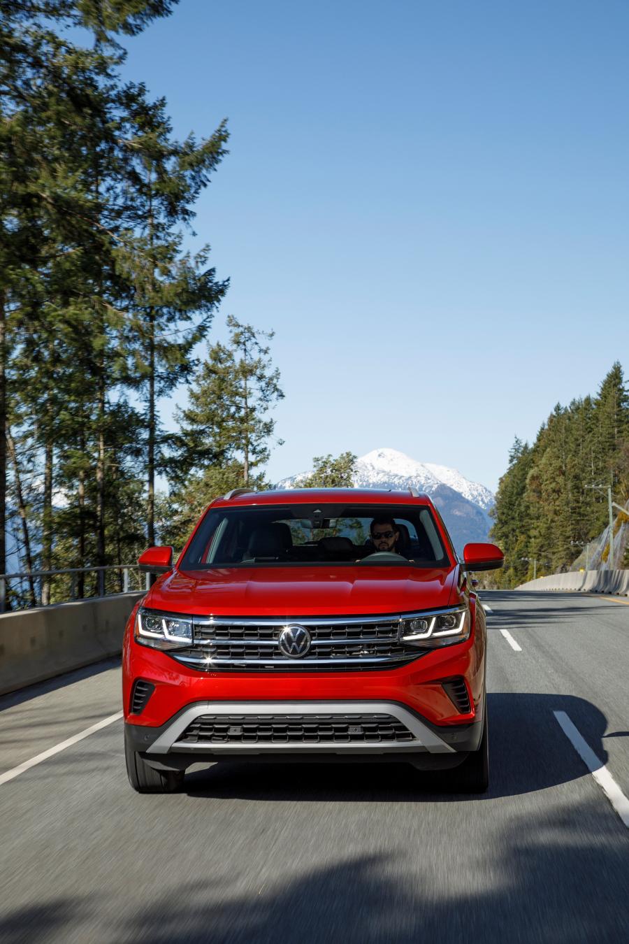  Volkswagen Atlas Cross Sport SEL 2020 года  (фото 4 из 30)